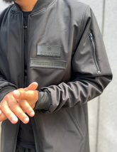 INSPIRE BLACK BOMBER